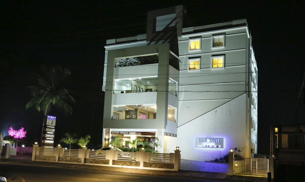 Hotel Moonlit Regency Thodupuzha Luaran gambar